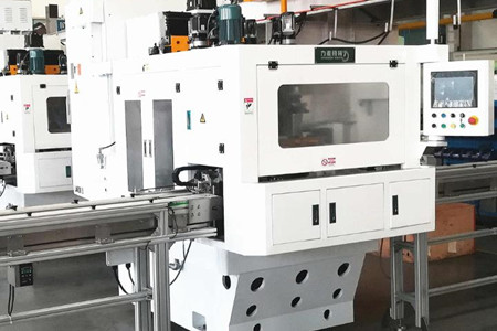 如何調(diào)整數(shù)控珩磨機(jī)的精度？海工給出答案！