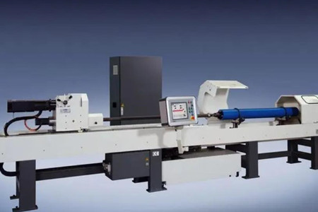 數(shù)控珩磨機(jī)進(jìn)給量選多少合適？0.1~5.0mm/min范圍內(nèi)！